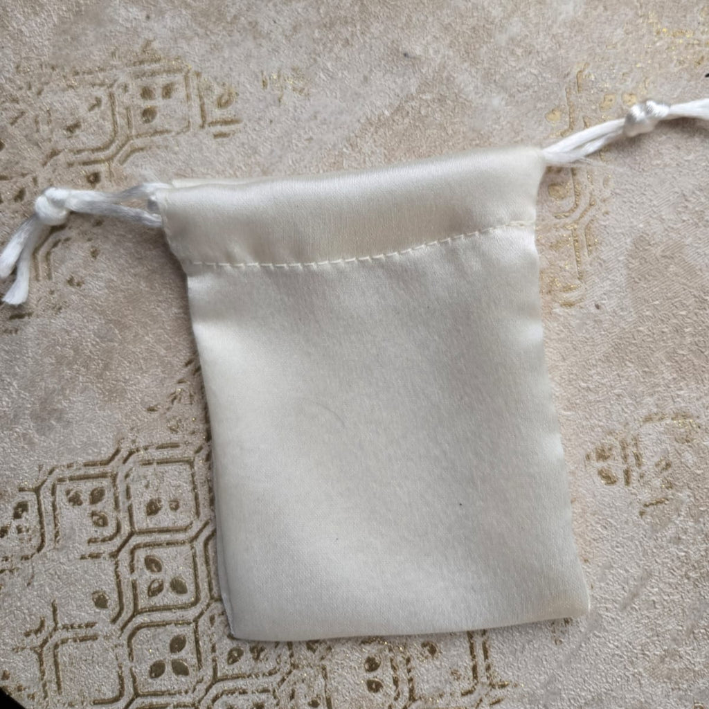 SATIN POTLI – PREMIUM PACKAGING FOR BRANDS (Off White)